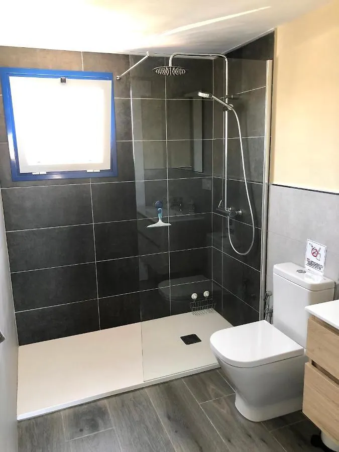 Casa Nia - Modern One Bedroom Apartment In Central Puerto Del Carmen Tias Spain